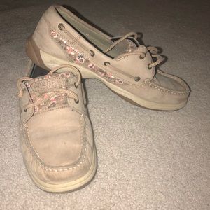 Women’s Sperrys!